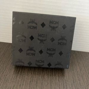 MCM wallet box